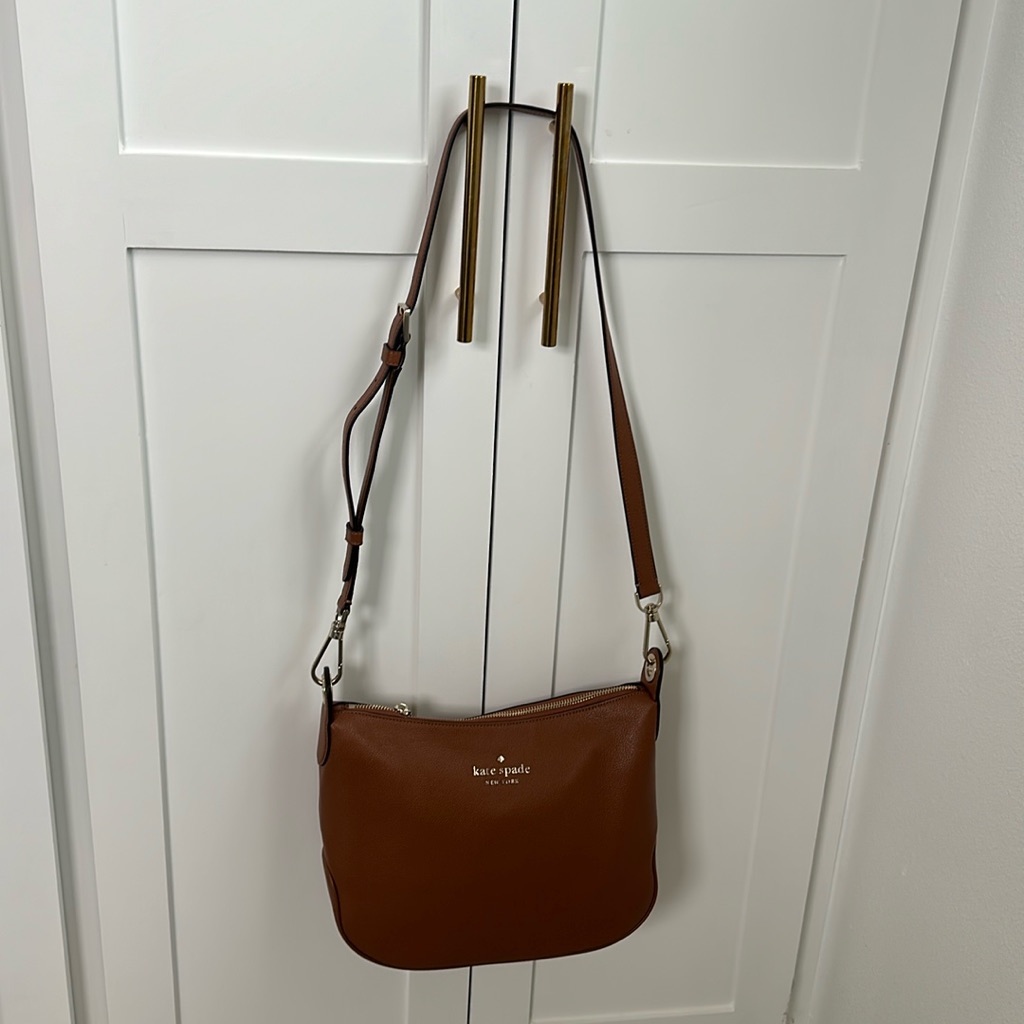 Kate Spade Crossbody Bag Like New Used Only Twice Grate Condition.